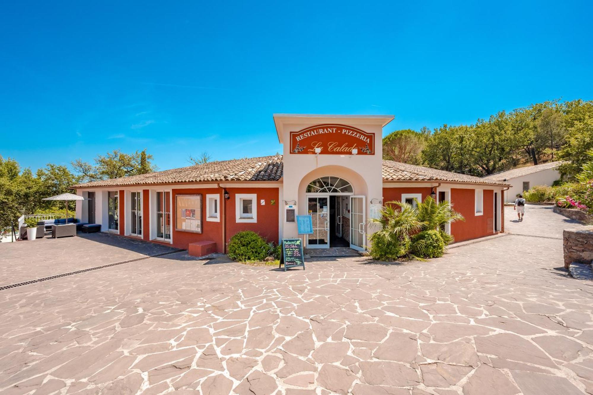 Residence Pierre & Vacances Les Restanques Du Golfe De Saint-Tropez Grimaud Exterior foto