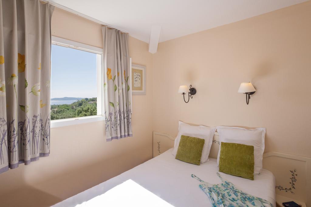 Residence Pierre & Vacances Les Restanques Du Golfe De Saint-Tropez Grimaud Exterior foto