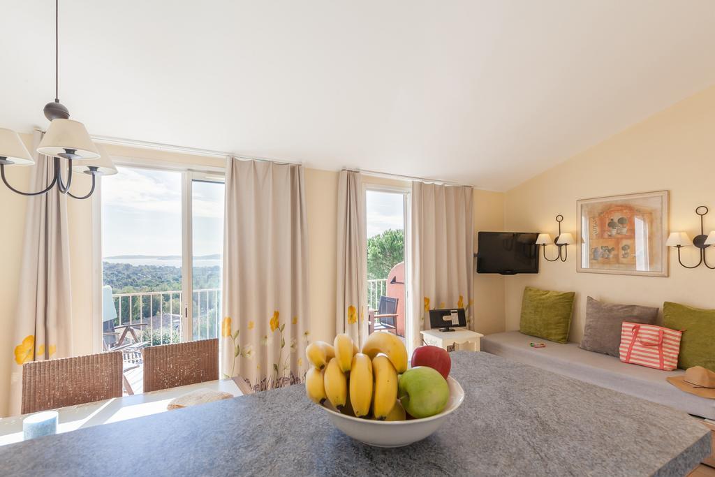Residence Pierre & Vacances Les Restanques Du Golfe De Saint-Tropez Grimaud Zimmer foto
