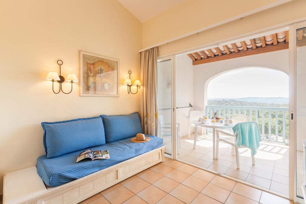 Residence Pierre & Vacances Les Restanques Du Golfe De Saint-Tropez Grimaud Zimmer foto